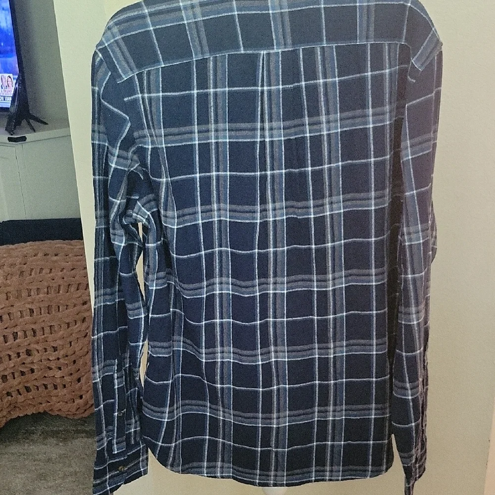 J. Crew NWT Men's Navy Plaid Button Down Shirt...Size LARGE